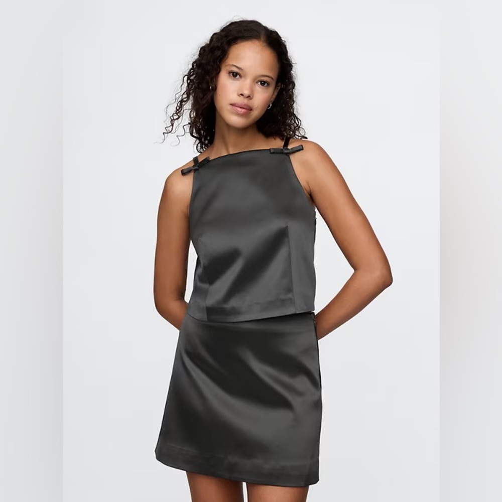 Gap / Satin Square-Neck Bow Top Black Sz M
